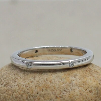 Anello in argento sterling 925 massiccio con zirconi rotondi sfaccettati misu... - Immagine 1 di 4