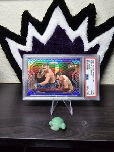 Justin Gaethje 2021 Prizm Octagon /8 PSA 9 UFC