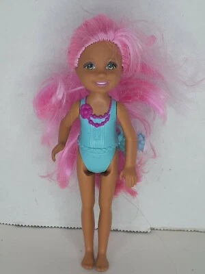 2015 Dreamtopia BONECA BARBIE CHELSEA Cabelo Rosa ROUPA ÍNTIMA AZUL Kelly Friends - Imagem 1 de 4