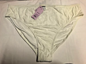 Women's Eyelette panty 2X (20-22) fully lined ivory Wild Fable brand NWT - Picture 1 of 2