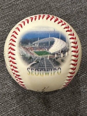 béisbol conmemorativo de la Organización de Béisbol de Corea (KBO) Foto 1 de 4