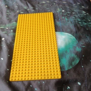 LEGO Yellow Base Plate 16 x 32 Thin Building Board. - Picture 1 of 2