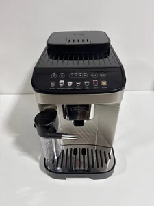 Scratch & Dent De'Longhi - Máquina de café espresso Magnifica Evo con leche automática - Imagen 1 de 4