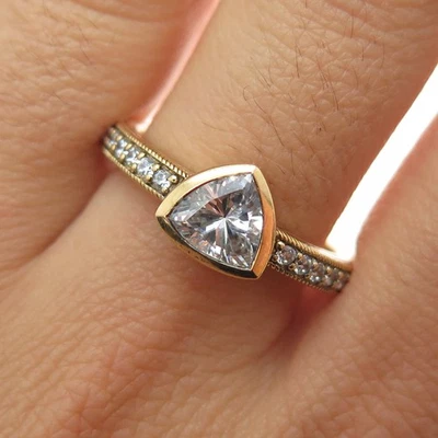Anillo JUDITH RIPKA Plata Esterlina Chapado en Oro Triángulo y Corte Redondo C Z Talla 10 Foto 1 de 4