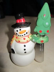 HOLIDAY CHRISTMAS CERAMIC CHEESE CUTTER SNOWMAN, NEW # 268 - Picture 1 of 5
