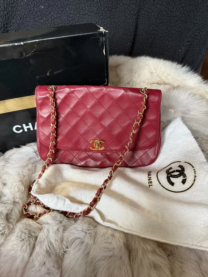 Bolso Chanel Auténtico Rojo Solapa Única Foto 1 de 4