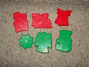 Christmas Cookie Cutters Shapes, Snowman Train Bear Bell Poinsetta Angel - Imagen 1 de 4