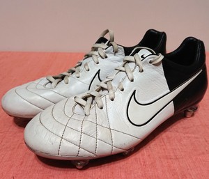 Nike Tiempo Legend IV SG Elite soccer cleats US9.5 453956-106 (CLASH  EURO2012)