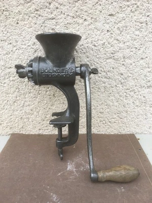 Ancienne hachoir à viande / Bolinder's / Stockholm / Accessoire de cuisine - Photo 1/4