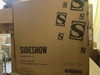 SIDESHOW - Power Girl Formato Premium Exclusivo - Artículo # 3007511 - Remitente SELLADO Foto 1 de 4