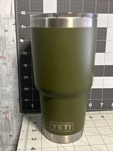 Vaso YETI Rambler 30 oz acero inoxidable aislado al vacío verde - Imagen 1 de 6