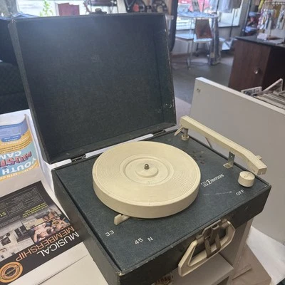 Vintage Emerson Big Little Blue Portable Record Player Model 101 - Image 1 of 4