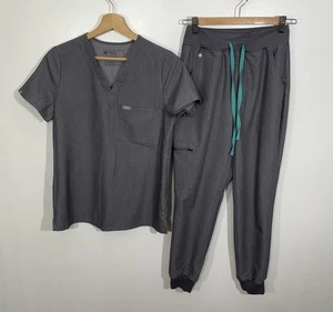 FIGS Technical Collection Scrubs Set Top Pants Joggers XS - Picture 1 of 7
