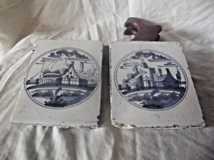 Antique Pair of Delft Blue Tiles Depicting Buildings in a Landscape - Picture 1 of 7