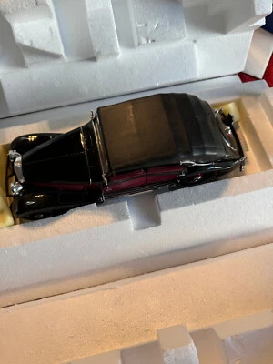 Franklin Mint Limited Edition 1939 Maybach Zeppelin - Image 1 of 4