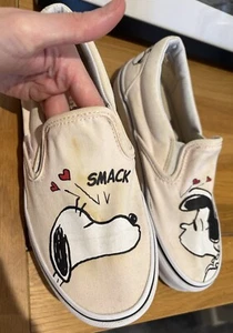 Vans Women’s Size UK 4 Peanuts Pink Shoes Trainers - Picture 1 of 9