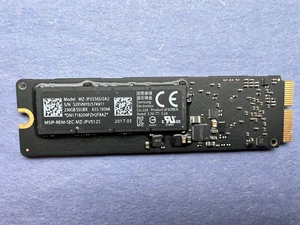 Apple Samsung 256 GB SSD Macbook Pro/Air 2013 2014 2015 A1502 A1398 A1466 A1465 - Imagen 1 de 2
