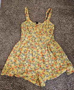 WILD FABLE Yellow w/ Orange fruit Print Stretchy Sleeveless flowy Romper large - Picture 1 of 18