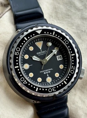 Vintage Seiko 6159-7010 “Grandfather” Tuna 600M Titanium Automatic Dive Watch - Image 1 of 4
