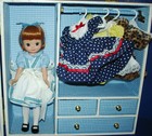 Tonner Titian Tiny Betsy McCall Doll & Trunk & 3 Outfits w Lunch inthe City 2001