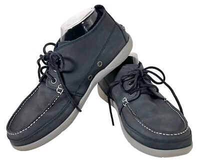 CROCS    Size 10    Walu Chukka Boot    LACE-UP BOAT SHOES    NAVY BLUE  Leather - Image 1 of 4
