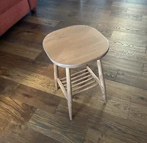 Ercol High Stick Shelf Side Coffee Table - Last day before giving to charity - Picture 1 of 5
