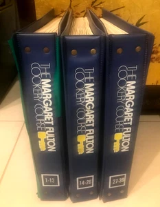 VINTAGE THE MARGARET FULTON COOKERY COURSE FILES 1-39 MAGAZINES WITH 3 BINDERS - Picture 1 of 7