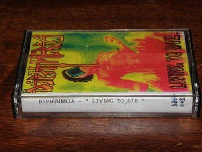 DIPHTHERIA - LIVING TO DIE (CASSETTE DEMO 1994) CYPRUS METAL / ULTRA RARE! / CRE Foto 1 de 4