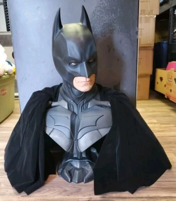 Sideshow: The Dark Knight (400203, 1.1 Scale) Batman Life Size Bust - Used *READ - Image 1 of 4