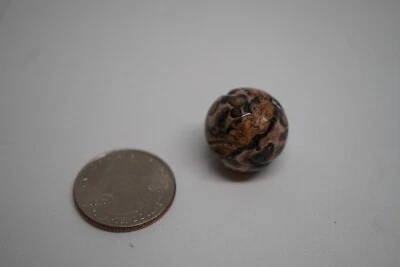 Cuentas colgantes redondas de jaspe piel de leopardo tallado aprox. 1" Foto 1 de 2