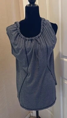 Lucy Sleeveless Hooded Top 20” P2P 27” Length Large  - Image 1 of 4