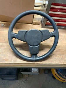 Porsche 911 steering wheel - Picture 1 of 3