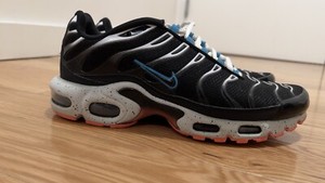 nike tuned essential 1