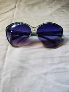 Vintage Purple Oversized Oval Sunglasses Made In Italy, Bug Eye. Lens And Frames - Picture 1 of 6