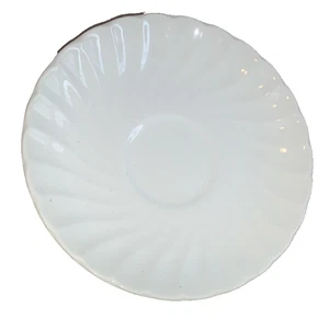 "Platillo de taza de té Johnson Brothers de 5 1/2"" hecho en Inglaterra" - Imagen 1 de 4