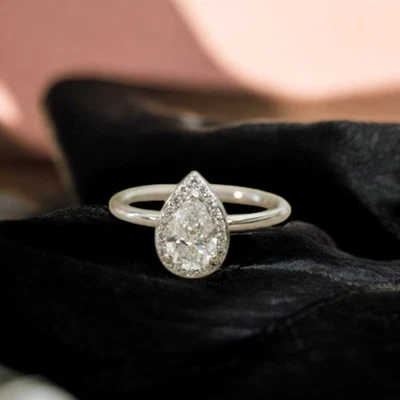 Anillo de boda de diamantes cultivados en laboratorio certificado por IGI GIA corte pera oro blanco de 1,15 quilates de 14 k Foto 1 de 4