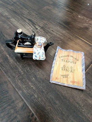 Vintage Cardew Design Infusion Teapot Sewing Machine Made in England - Image 1 of 4