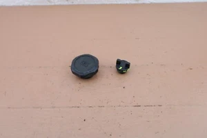 Poulan 306A Chainsaw OEM Fuel & Oil Cap - Picture 1 of 6