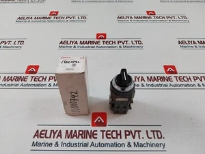 Idec ASN205S Selector Switch 600V 10A - Picture 1 of 12