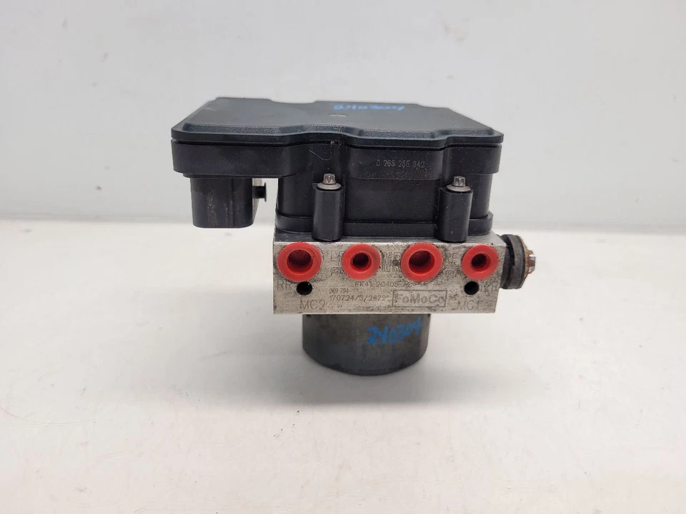 2015-19 Ford Transit 250 (RWD) Anti-Lock Brake Pump Assembly - Image 1 of 4