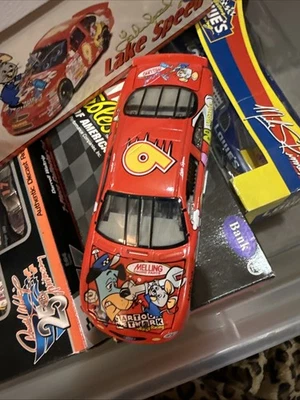 Ford Taurus 1998 Lake Speed #9 Cartoon Network escala 1:24 Stock Car Foto 1 de 4