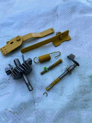 Генератор в сборе регулятор двигателя Tecumseh OH180 - Изображение 1 из 4