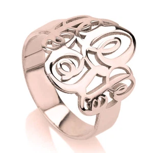 Anillo Monograma Personalizado - Iniciales Oro Rosa Escritura Estilo Fuente - oCollar ® - Imagen 1 de 6