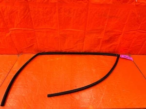 08-14 SUBARU IMPREZA WRX WAGON DRIVER LEFT FRONT WINDOW GLASS RUN CHANNEL 283 - Picture 1 of 11