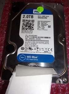 Western Digital WD20EZRZ-00Z5HB0 disco rigido 2 TB 3,5" SATA - Foto 1 di 5
