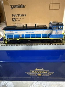 HO SCALE LOCOMOTIVE Athearn Genesis LONG ISLAND RAILROAD MP15AC #166 DCC Ready - Picture 1 of 4