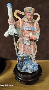 "Ancienne statue de gardien chinois en bois sculpté polychrome 9,25"