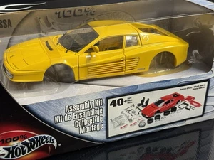 Hot Wheels 1:18 gelb Die-Cast Metal Ferrari Testarossa Bausatz - Neu in Box - Bild 1 von 5
