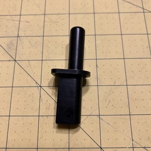 Thomas Buses Lower Door Pin THSP03001 - Picture 1 of 4