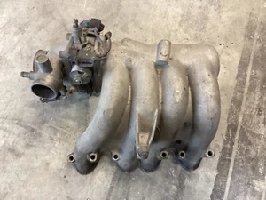 Volkswagen VW Corrado G60 Throttle Body Assembly intake manifold 1990 1991 1992 - Picture 1 of 5